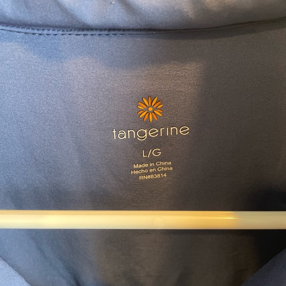 Vest - Picture 2 of 3